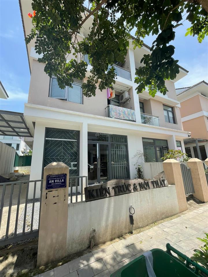 Bán gấp biệt thự an vượng villa 180m2 view hồ thiên văn học, giá 33 tỷ.  0963 689 ***