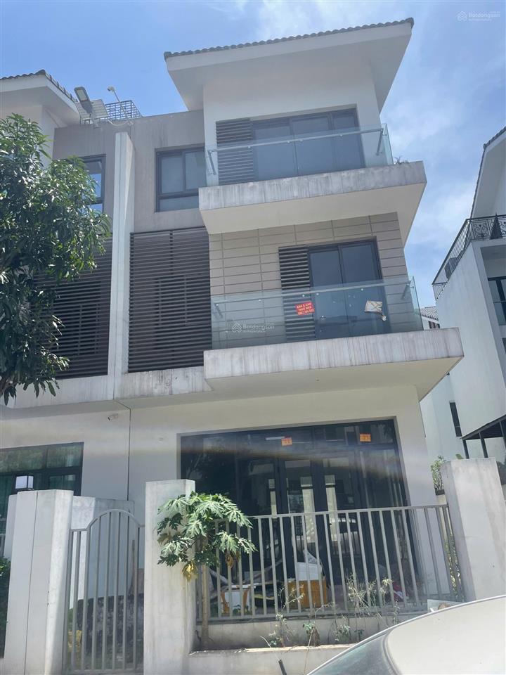 Bán gấp biệt thự an vượng villa 180m2 view hồ thiên văn học, giá 33 tỷ.  0963 689 ***