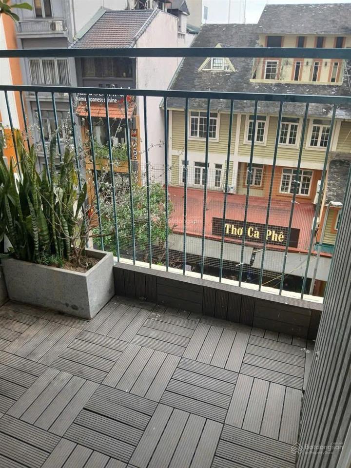 Bán căn hộ tđc hoàng cầuct3căn gócchính chủ 2 phòng ngủ+1wc