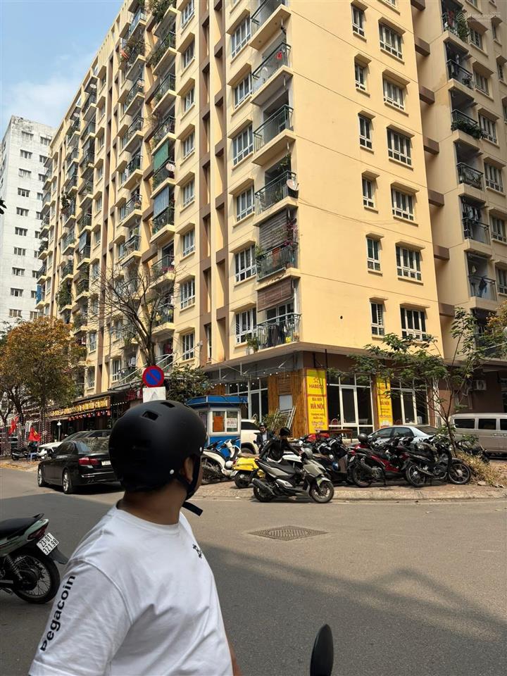 Bán căn hộ tđc hoàng cầuct3căn gócchính chủ 2 phòng ngủ+1wc