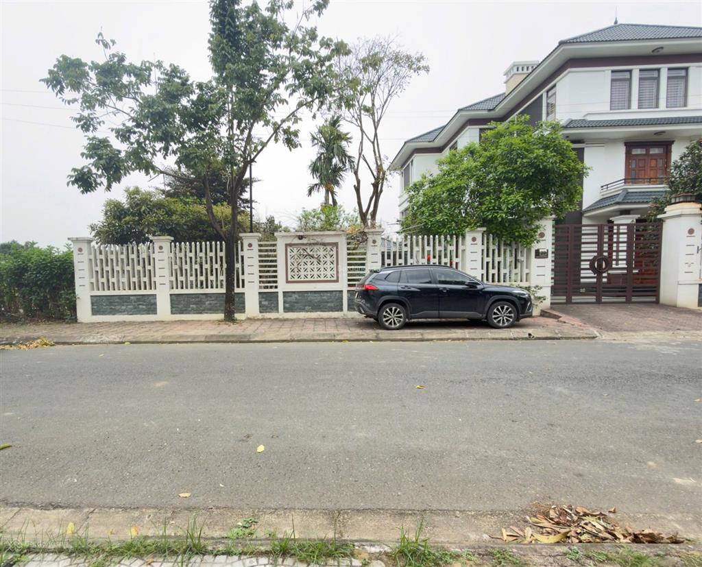 Bán gấp lô biệt thự đẹp tại kđt sinh thái sông hồng nam đầm vạc, khai quang dt333m mt14,5m 37,5tr/m