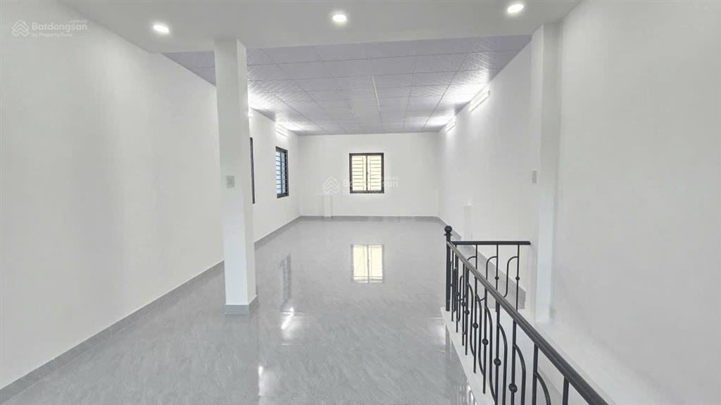 Bán nhà 3 tầng 3 mặt tiền đường lê hồng phong+ đồng nai+ đs13 nha trang sẵn hợp đồng thuê lâu dài