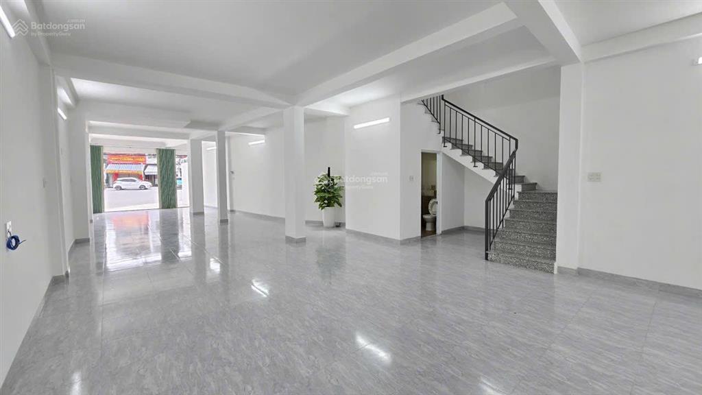 Bán nhà 3 tầng 3 mặt tiền đường lê hồng phong+ đồng nai+ đs13 nha trang sẵn hợp đồng thuê lâu dài