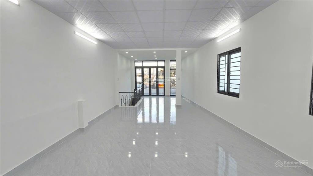 Bán nhà 3 tầng 3 mặt tiền đường lê hồng phong+ đồng nai+ đs13 nha trang sẵn hợp đồng thuê lâu dài