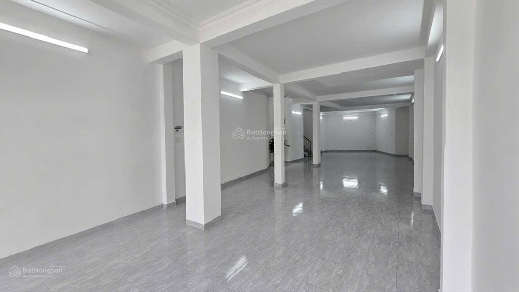 Bán nhà 3 tầng 3 mặt tiền đường lê hồng phong+ đồng nai+ đs13 nha trang sẵn hợp đồng thuê lâu dài