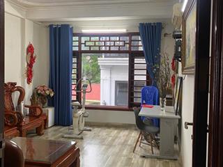 Cho gia đình thuê căn hộ khép kín 60m2 chia 2 phòng, khu phụ khép kín