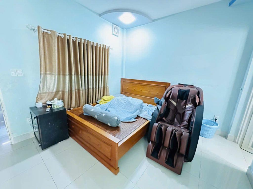 Nhà rộng 2 tầng, gần công viên Nguyễn Sỹ Sách, 3.6 tỷ