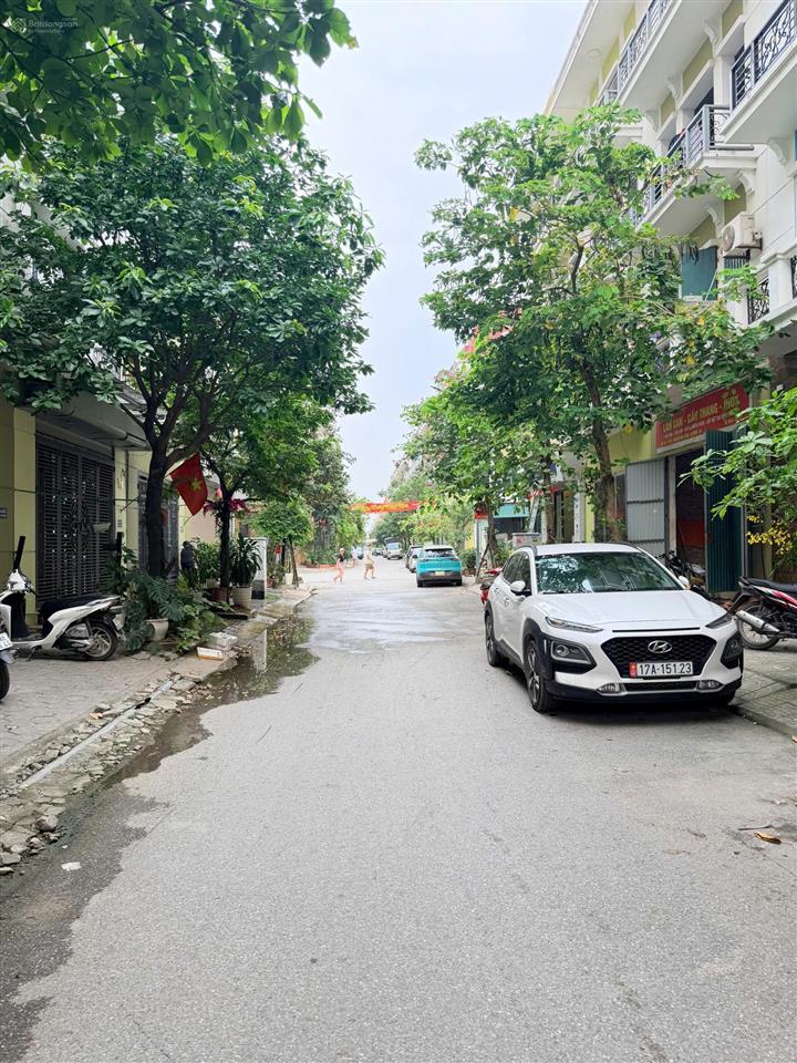 Cần bán nhà ngay kđt văn phú hà đông, 63m², 5 tầng, đường 12m vỉa hè, nhà hoàn thiện đẹp
