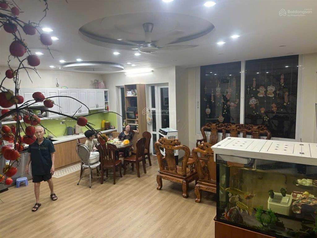 Cần bán nhà nguyễn văn lộc, mộ lao 50m2 5 tầng đường 3 ô tô tránh, kinh doanh