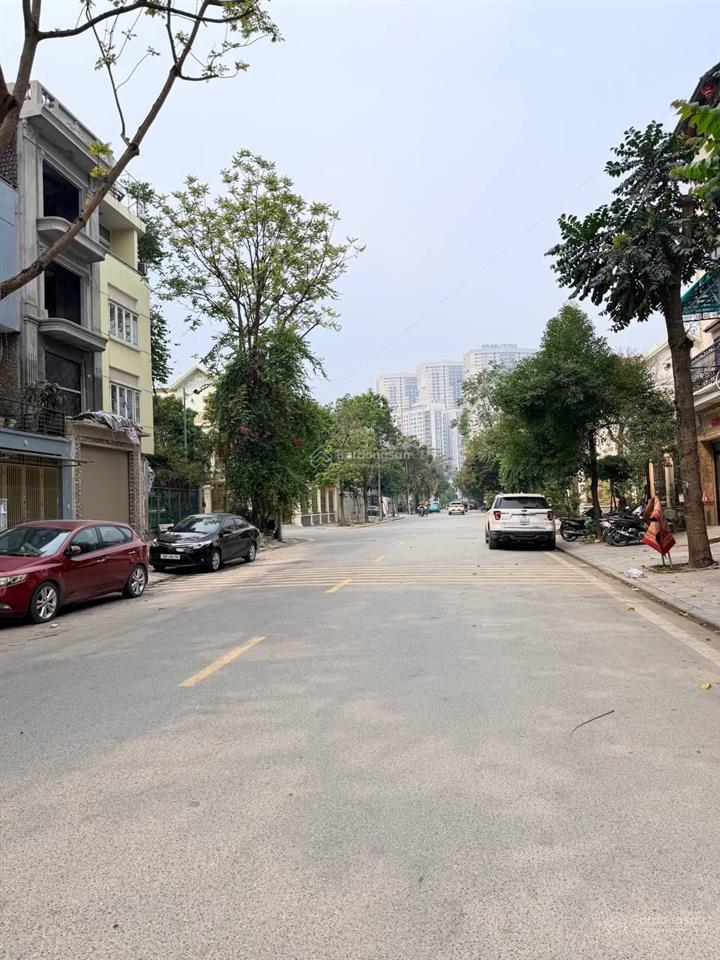 Bán liền kề kđt văn phú hà đông, 90m² 5 tầng hoàn thiện, đối diện khu biệt thự