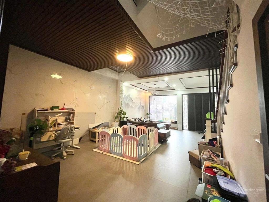 Giảm 1,5 tỷ cần bán nhà kđt geleximco, hà đông 114m² 4,5 tầng mt 6m, hoàn thiện đẹp