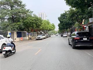 Hiếm, bán nhà văn phú, hà đông 44m2 4 tầng mt 4,1m, ô tô đỗ cửa