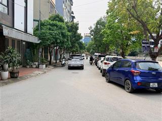 Giảm 1 tỷ cần bán nhà phân lô la khê, hà đông 50m² 6 tầng đẹp, sát park city