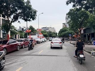 Giảm 2 tỷ bán nhà mặt phố 19 tháng 5, hà đông 45m2, vỉa hè 5m , kinh doanh ngày đêm