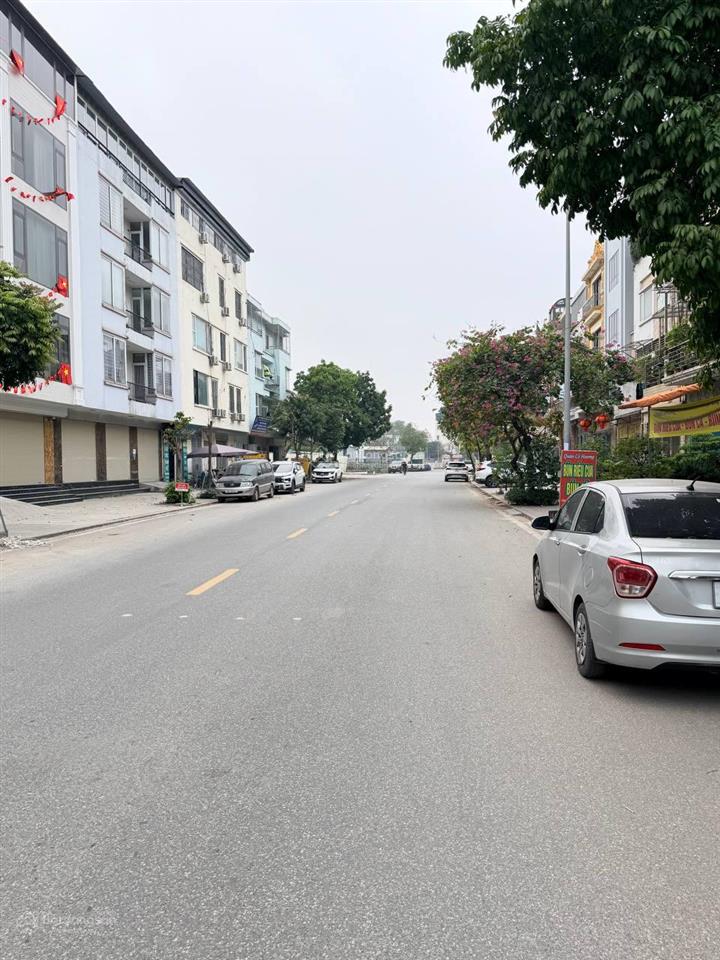 Bán nhà kđt văn phú, hà đông 90m² 5 tầng thang máy, đường 20m