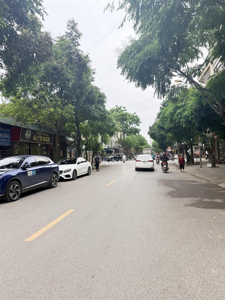 Bán nhà phân lô văn phú, hà đông 50m² 6 tầng mặt tiền 5,6m, ô tô tránh đỗ, kinh doanh