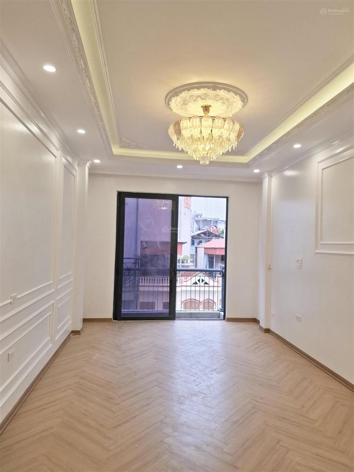 Bán nhà mỗ lao, hà đông 40m² 6 tầng thang máy, ô tô tránh đỗ, kinh doanh sầm uất 12,8 tỷ.