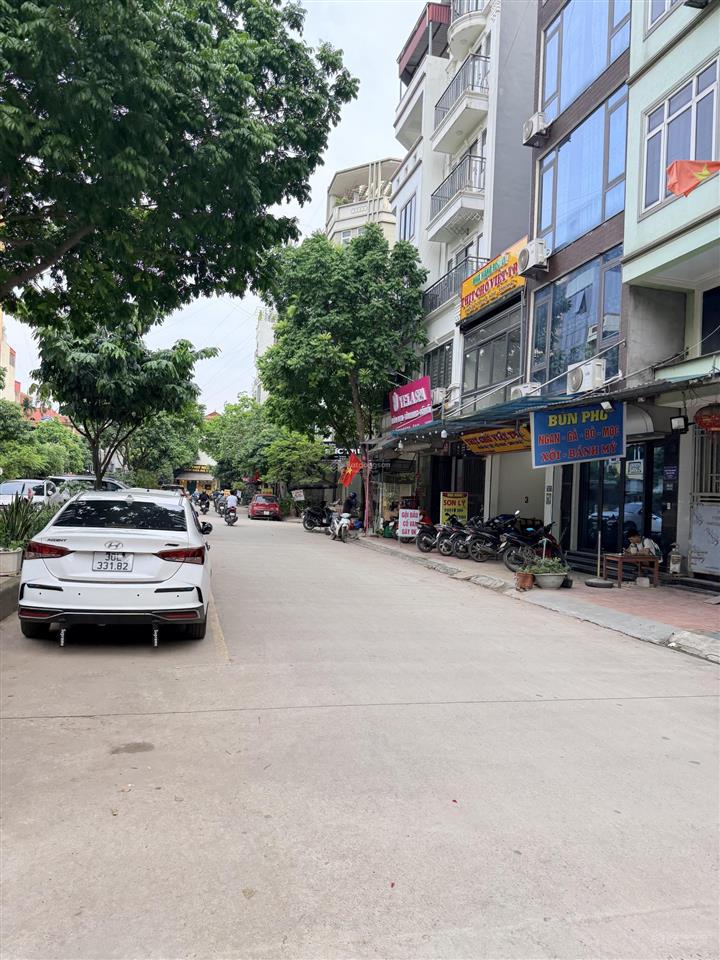Bán nhà trục chính đường đôi kđt văn khê 48m2, đường 20m, kinh doanh sầm uất ngày đêm