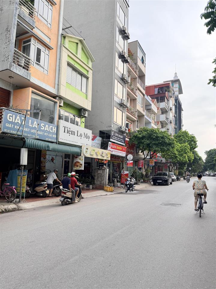 Bán nhà trục chính đường đôi kđt văn khê 48m2, đường 20m, kinh doanh sầm uất ngày đêm