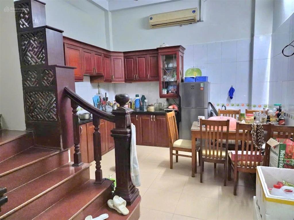 Bán nhà ngô thì nhậm, hà đông 40m² 5 tầng, 3 ô tô tránh, dân xây chắc chắn