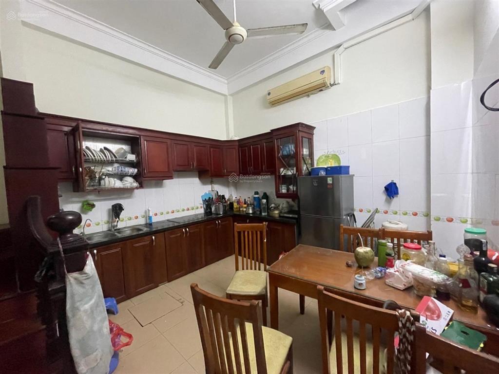 Bán nhà ngô thì nhậm, hà đông 40m² 5 tầng, 3 ô tô tránh, dân xây chắc chắn