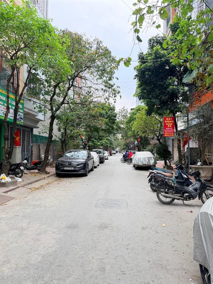 Bán nhà ngô thì nhậm, hà đông 40m² 5 tầng, 3 ô tô tránh, dân xây chắc chắn
