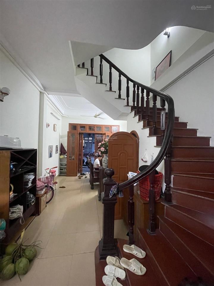 Bán nhà ngô thì nhậm, hà đông 40m² 5 tầng, 3 ô tô tránh, dân xây chắc chắn