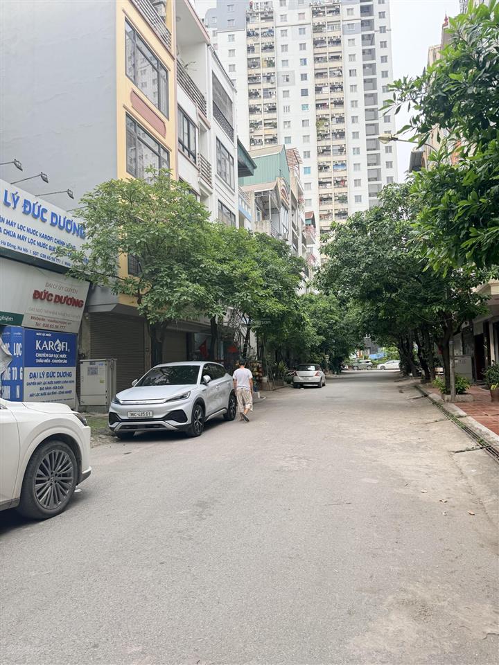 Bán nhà ngô thì nhậm, hà đông 48m2 5 tầng, phân lô 3 ô tô tránh, sát chung cư, kinh doanh sầm uất