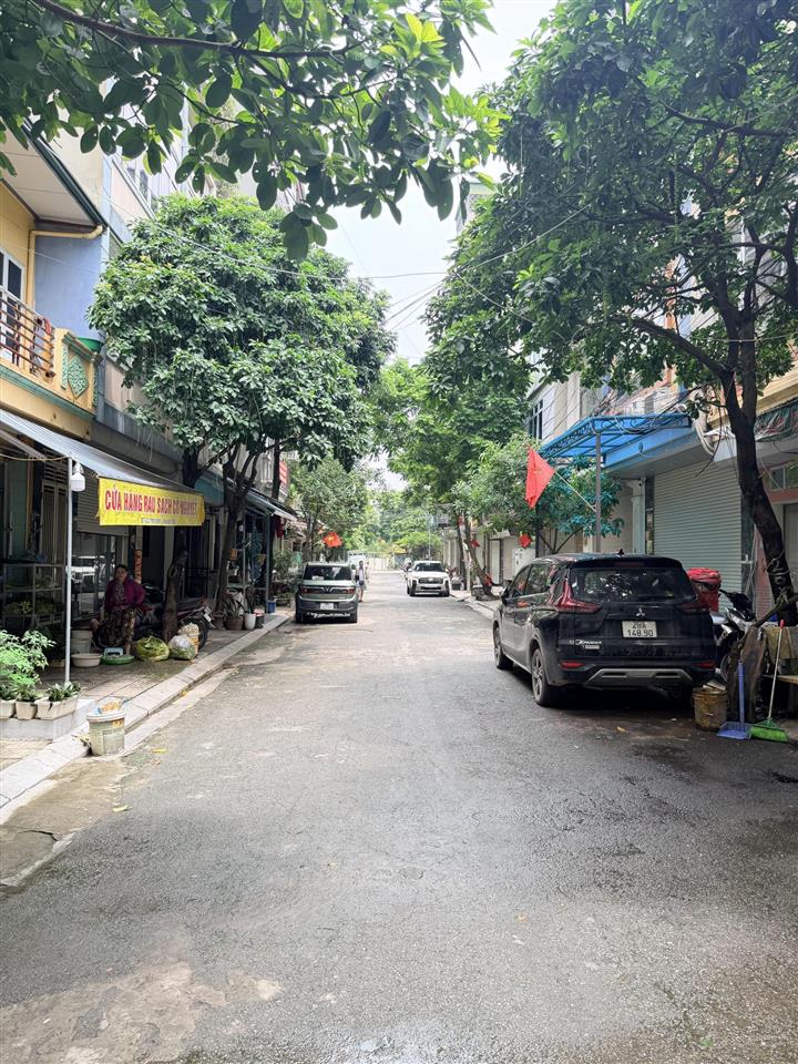 Bán nhà văn phú, hà đông chân toà victoria 50m2, 3 ô tô tránh, kinh doanh sầm uất, giá 15 tỷ