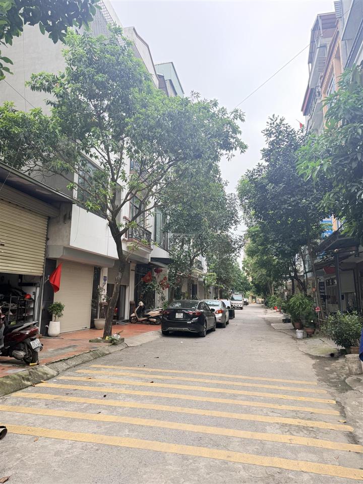 Bán nhà phân lô văn phú, hà đông 50m2 6 tầng mt rộng 5,6m, 3 ô tô tránh, kinh doanh