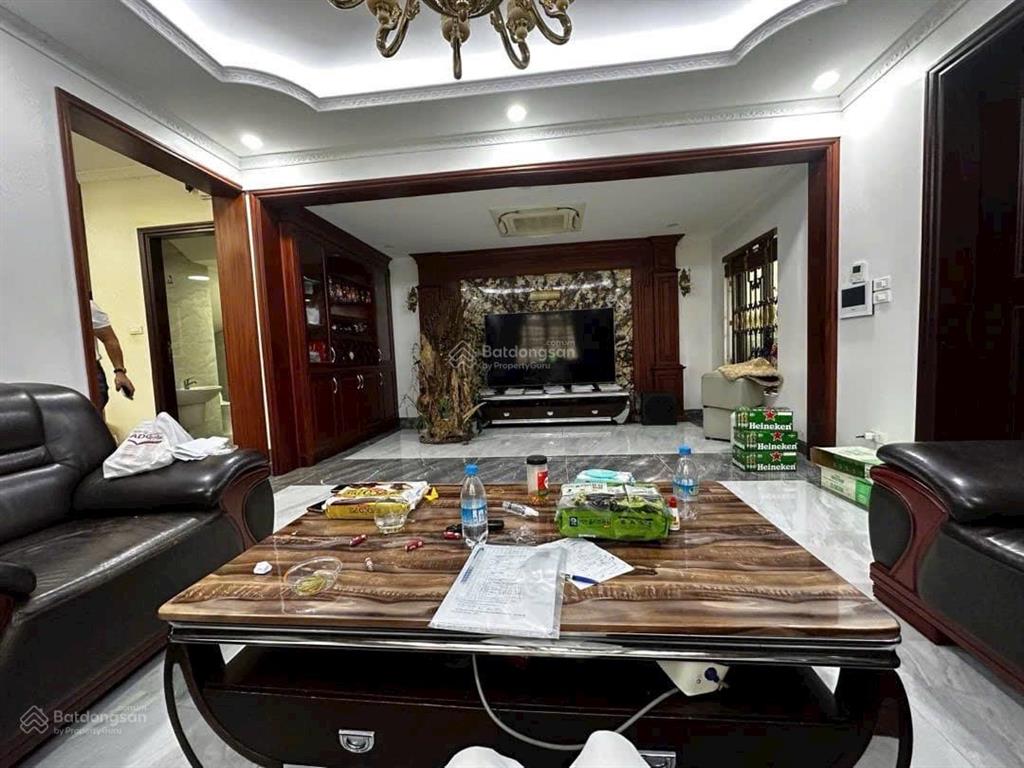 Bán biệt thự văn phú, hà đông 201m² 4 tầng, mặt tiền 10m, đường rộng 16m, sát công viên