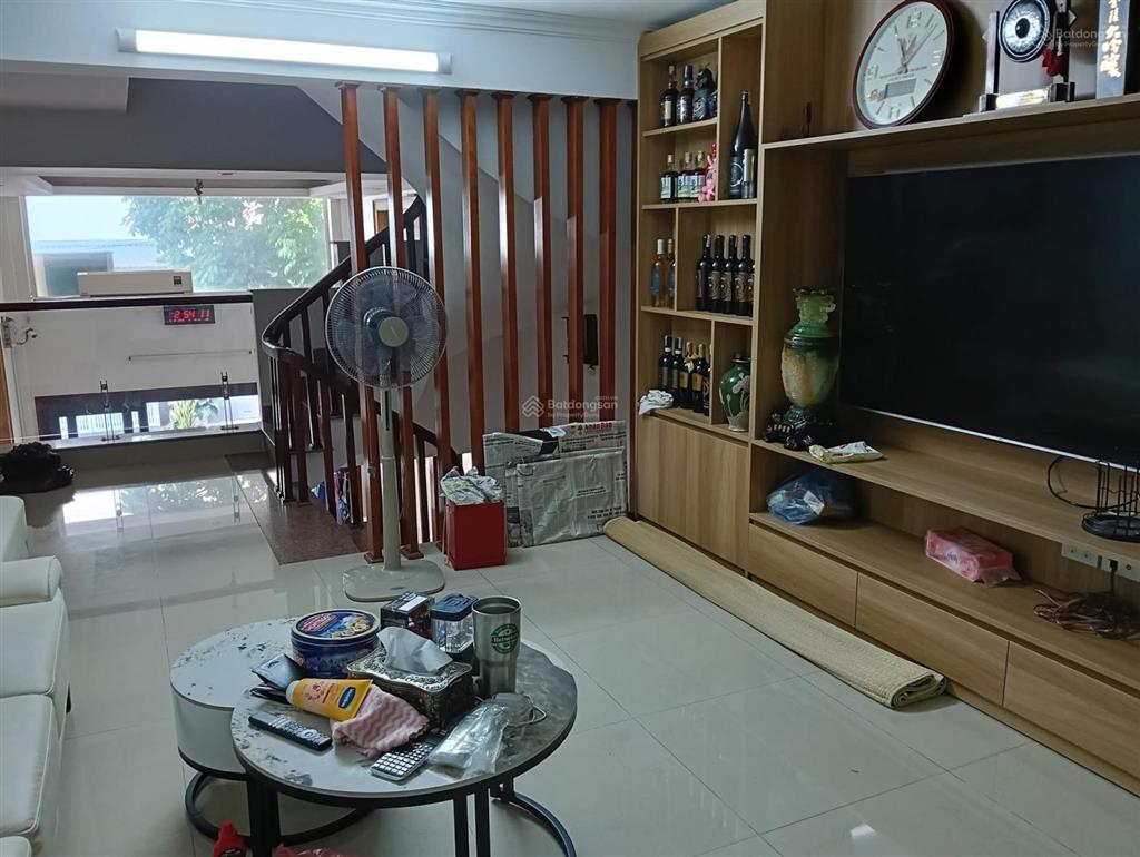 Giảm 1 tỷ bán nhà la khê, hà đông 50m² 6 tầng đẹp, sát park city.