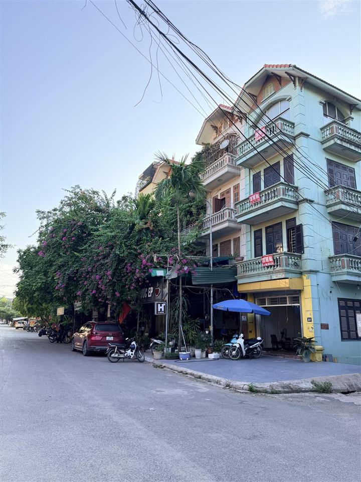 Bán nhà lô góc đối diện him lam vạn phúc, 52,8m² 4 tầng, đường rộng thênh thang 20, kinh doanh đỉnh