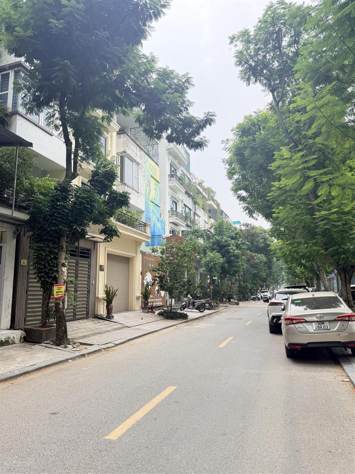 Bán nhà kđt văn phú, hà đông 90m² 5 tầng thang máy, 3 ô tô tránh, đối diện công viên thoáng đãng