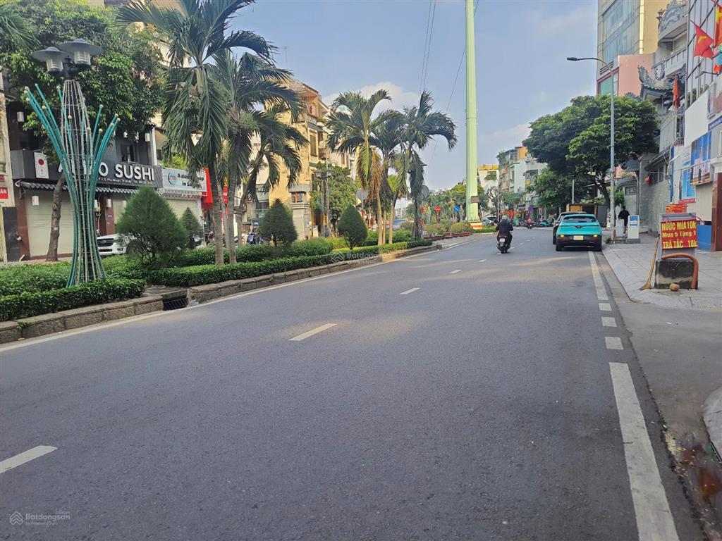 Gấp bán, 45m2, 6 lầu, thang máy, hđ thuê 35tr, nhà mt hoa sứ, gần coopmart rạch miễu, bán 15 tỷ