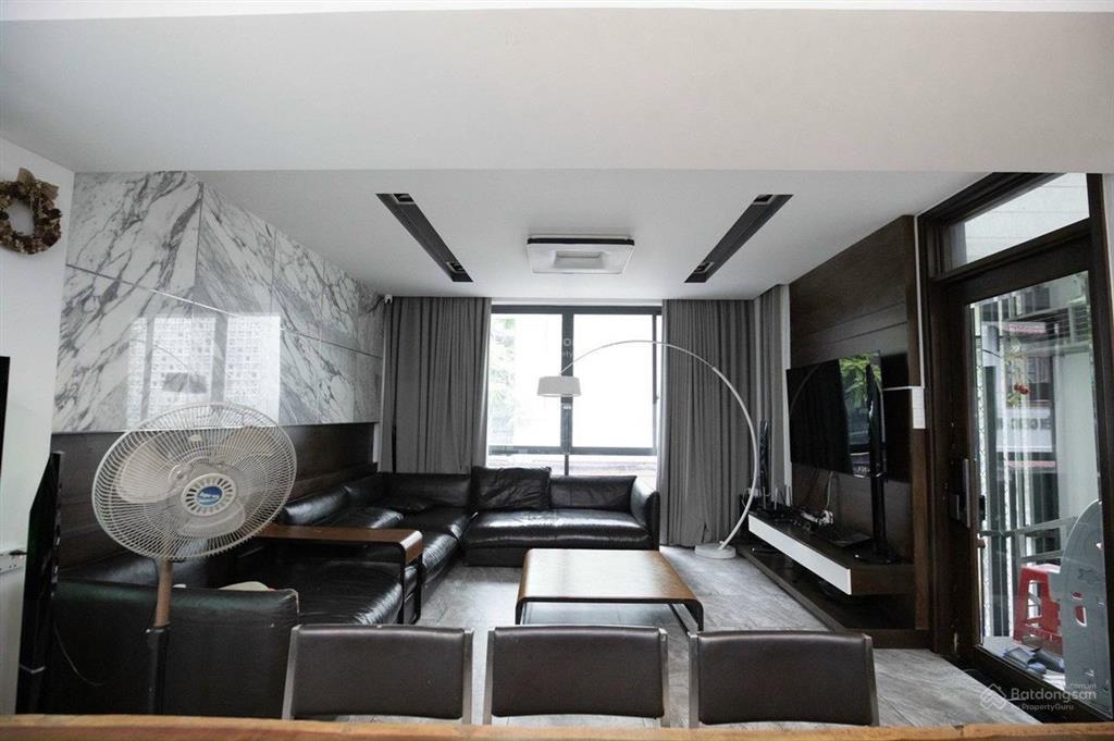 Ngang lớn, 7.2x11m, 4 lầu, nhà đẹp hxh 8m nguyễn trọng tuyển, gần đh tài chính marketing, 25.8 tỷ