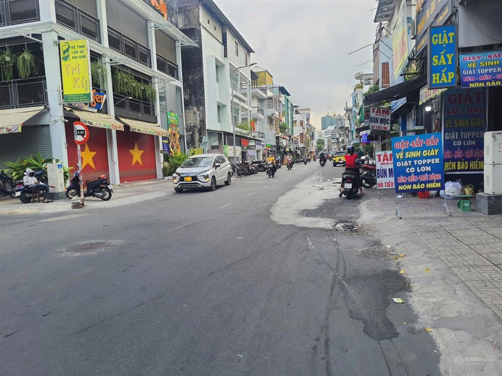 Sát mặt tiền, ngang lớn, 6x18m, 5 lầu, nhà đẹp hxh 6m đặng văn ngữ, bán 29 tỷ