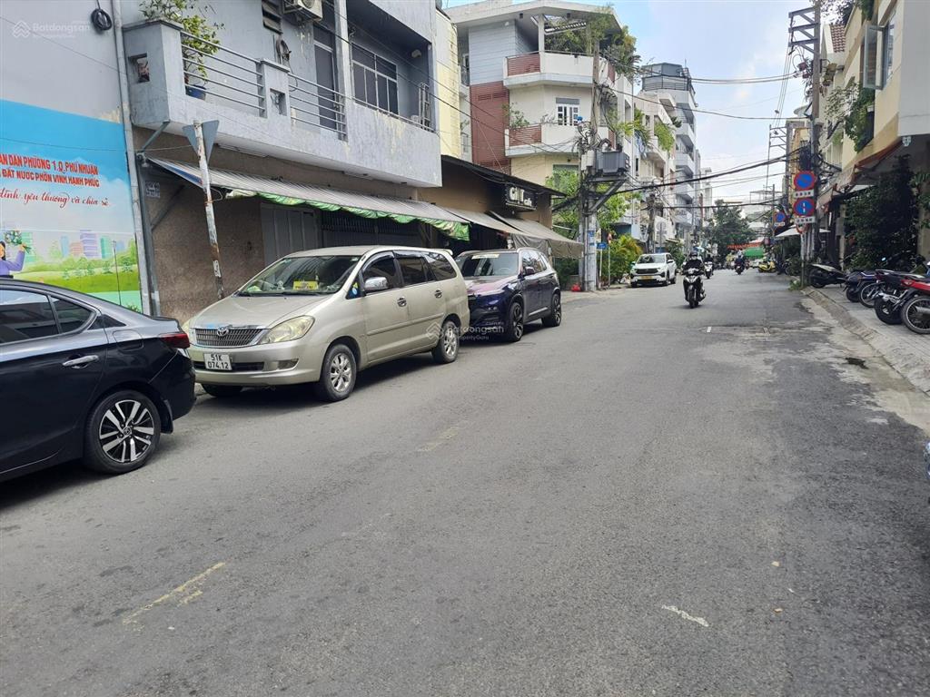 Sát mặt tiền, ngang lớn, 7x10m, 4 lầu, nhà hxh 6m khu phan đăng lưu  đoàn thị điểm, bán 16.7 tỷ