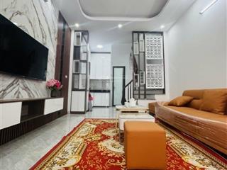 Chính chủ cho thuê nhà mới tinh ngõ 123 phố việt hưng full đồ