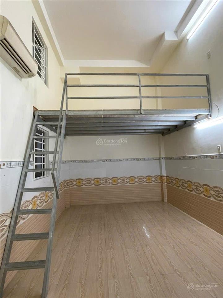 Chính chủ cho thuê phòng cao cấp gần chợ vườn lài.