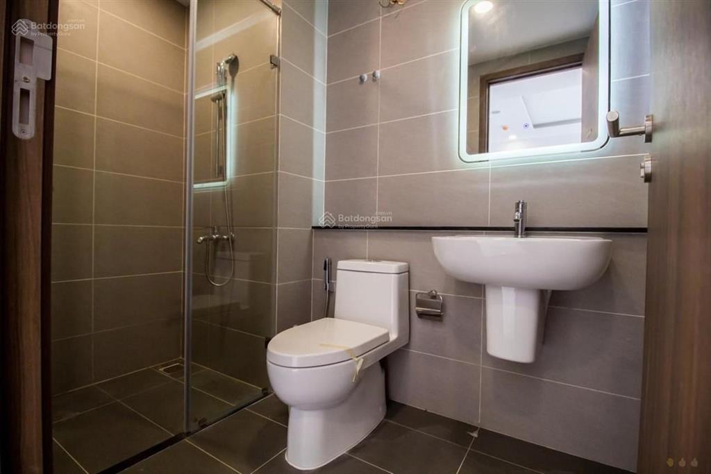 Bán căn hộ chung cư 155 nguyễn chí thanh quận 5, 65m2, giá thỏa thuận, 2pn/2nvs, fullnt, shrcc!
