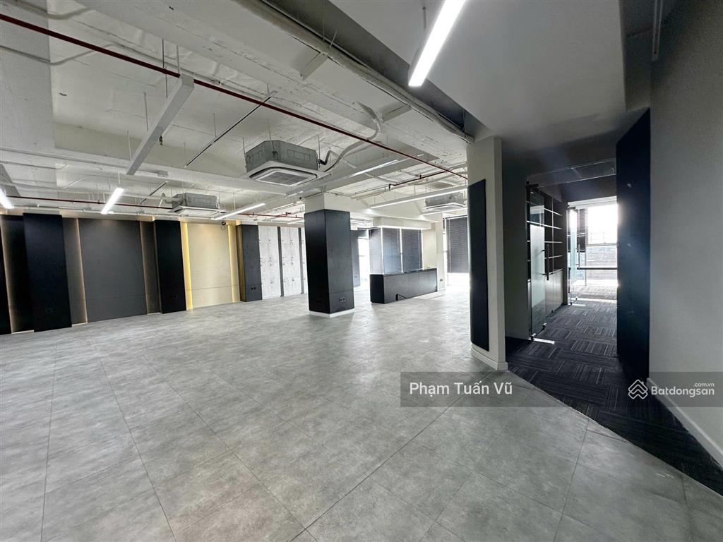 Văn phòng nguyễn kiệm 215m2 ngăn sẵn phòng, miễn phí làm việc ngoài giờ và phí quản lý