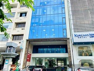 Văn phòng nguyễn đình chiểu q3, 100m2, sàn suốt không cột, máy lạnh trung tâm, 2 hầm, sân đậu ô tô