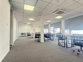 Cho thuê vp đào duy anh 95m2, full nội thất, ngăn sẵn phòng, vào làm được ngay
