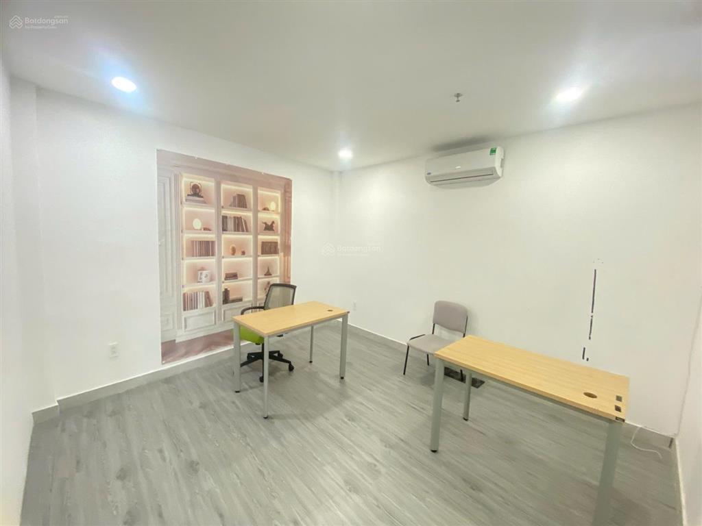 Cho thuê vp hai bà trưng, 145m2, sẵn fitout, có nội thất, vào làm được ngay