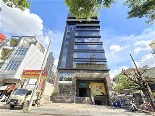 Cho thuê vp 213m2 nguyễn trọng tuyển, sàn suốt không cột, lót sẵn thảm, đầy đủ ánh sáng tự nhiên