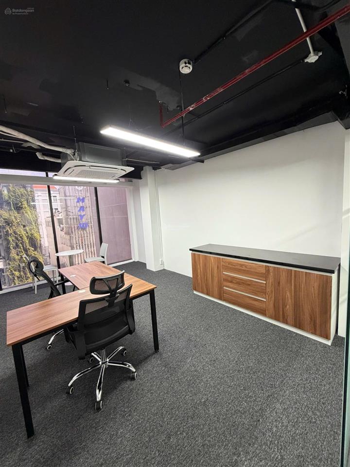 Cho thuê vp 210m2 nguyễn đình chiểu, q3 full nội thất, ngăn sẵn phòng, được làm việc 24/7
