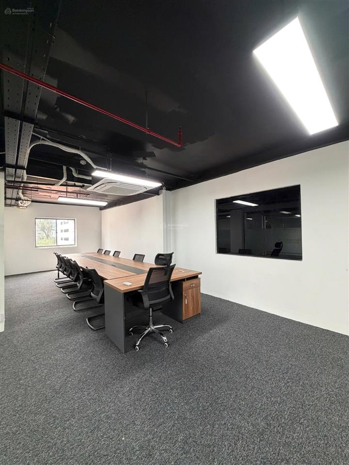 Cho thuê vp 210m2 nguyễn đình chiểu, q3 full nội thất, ngăn sẵn phòng, được làm việc 24/7