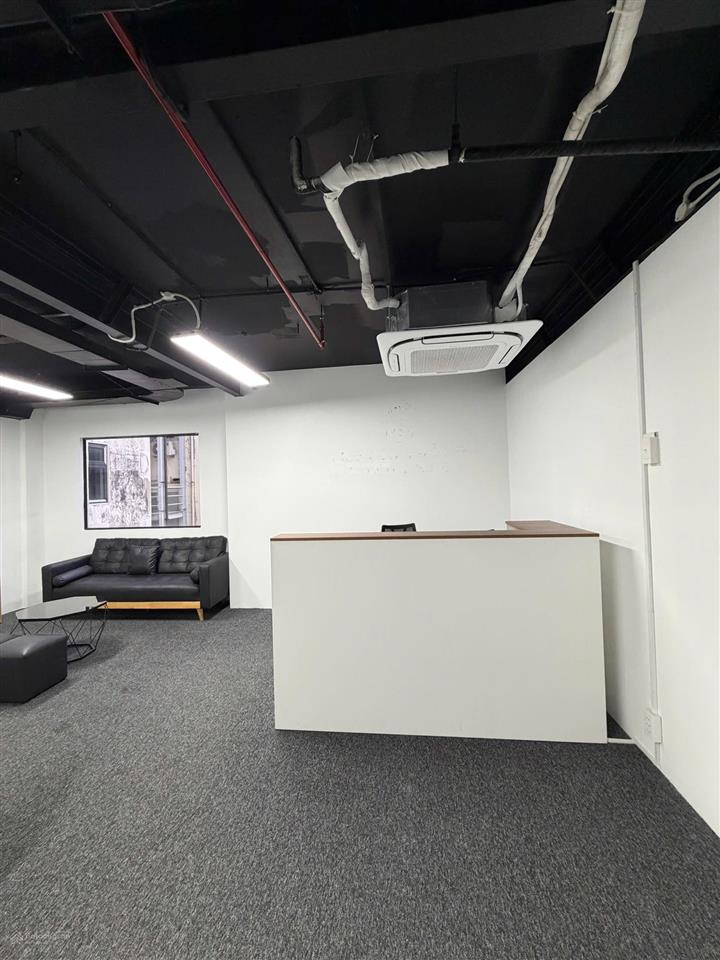 Cho thuê vp 210m2 nguyễn đình chiểu, q3 full nội thất, ngăn sẵn phòng, được làm việc 24/7