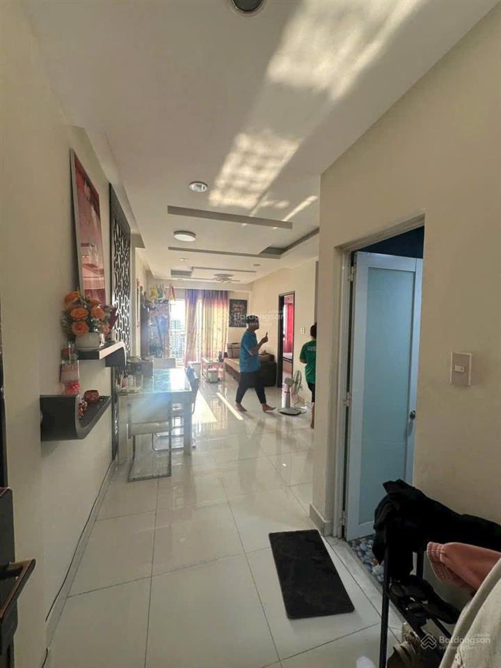 Chung cư tô hiến thành, quận 10 95m2, 3p ngủ, có máy lạnh, 14triệu